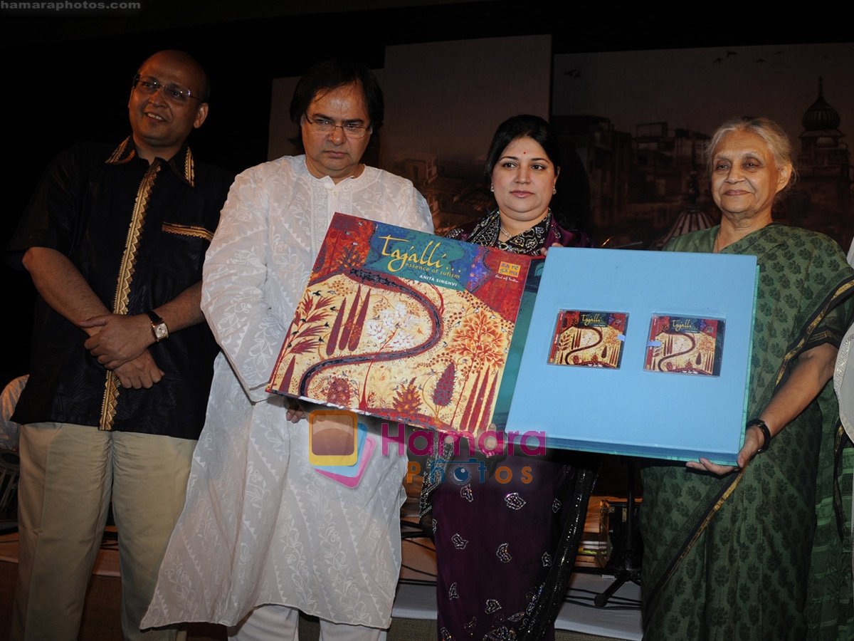 Farooq Sheikh at English press-release of Anita Singvi's new Album _Tajalli_