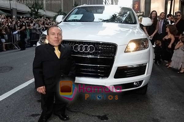 Warwick Davis at the premiere of film HARRY POTTER AND THE HALF BLOOD PRINCE on 9th July 2009 in NY