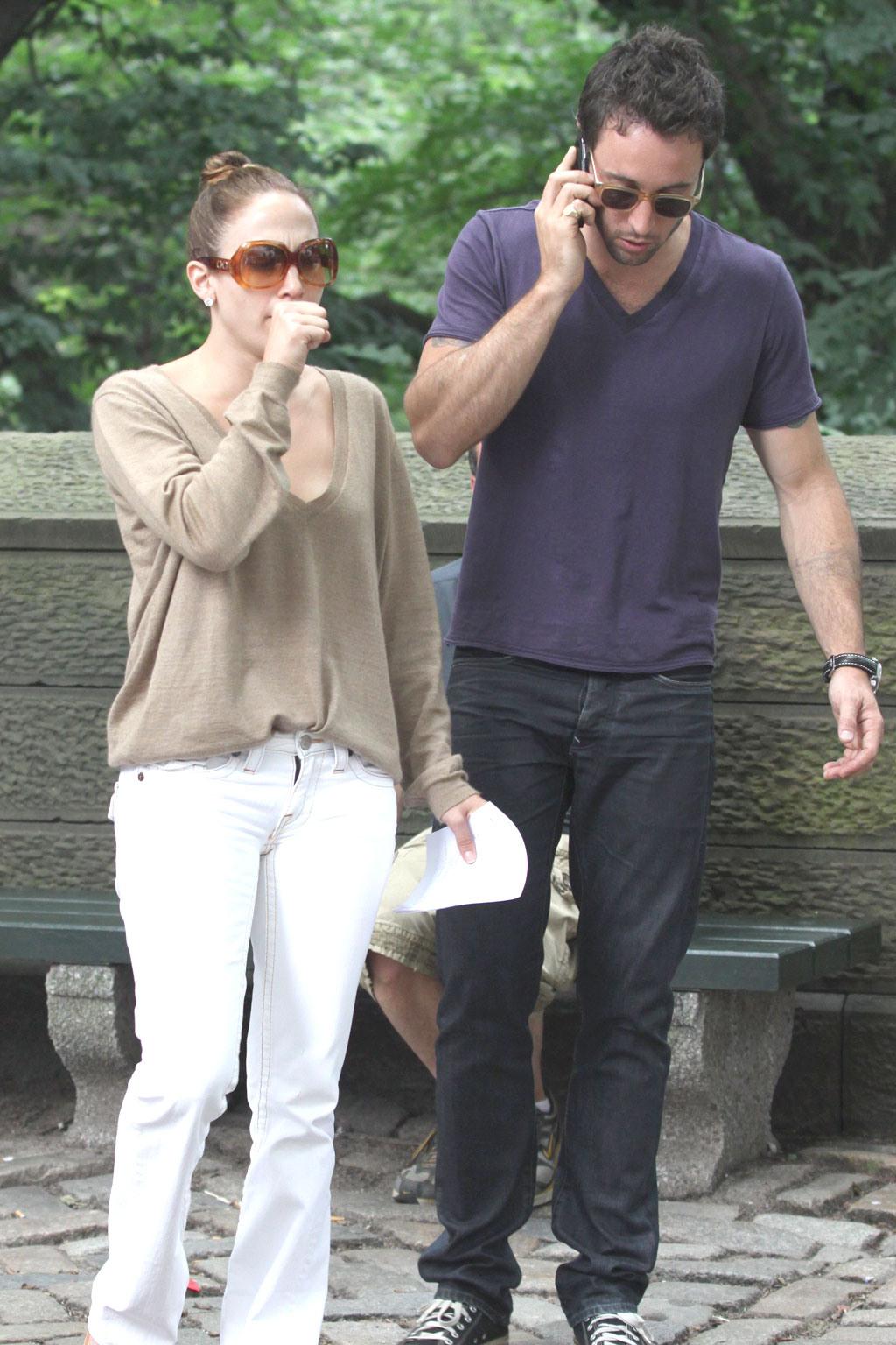 Jennifer Lopez, Alex O_Loughlin at the Location For THE BACK-UP PLAN ON July 22, 2009 on the Streets of Manhattan, NY 