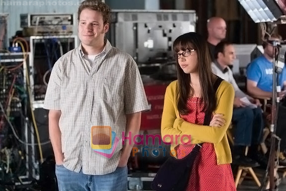 Seth Rogen, Aubrey Plaza in still from the movie Funny People