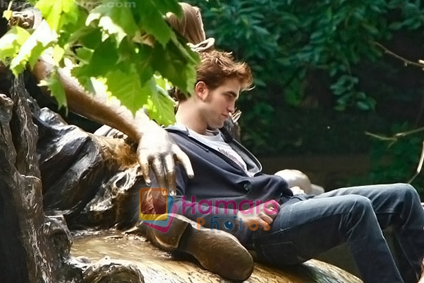 Robert Pattinson at the location for movie REMEMBER ME on June 30th 2009 in Central Park, NY