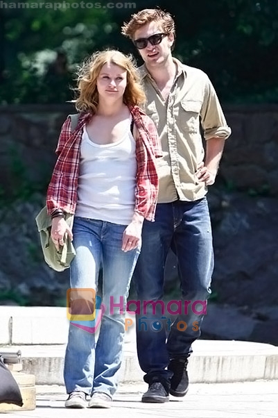 Robert Pattinson, Emilie de Ravin at the location for movie REMEMBER ME on June 30th 2009 in Manhattan, NY 