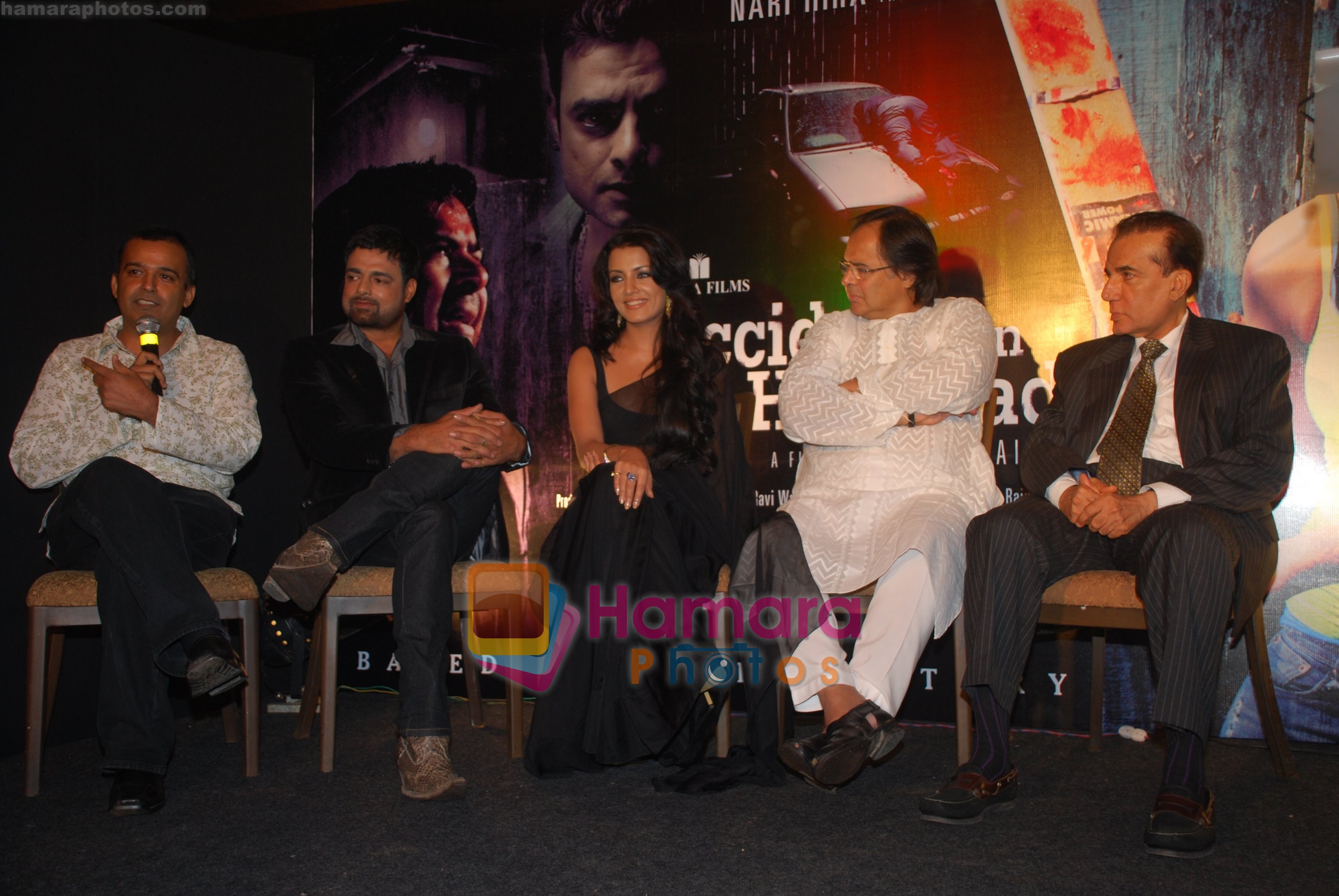 Celina Jaitley, Farooq Sheikh, Nari Hira at the Launch of movie Accident on Hillroad in Lounge, Mumbai on 3rd Aug 2009 
