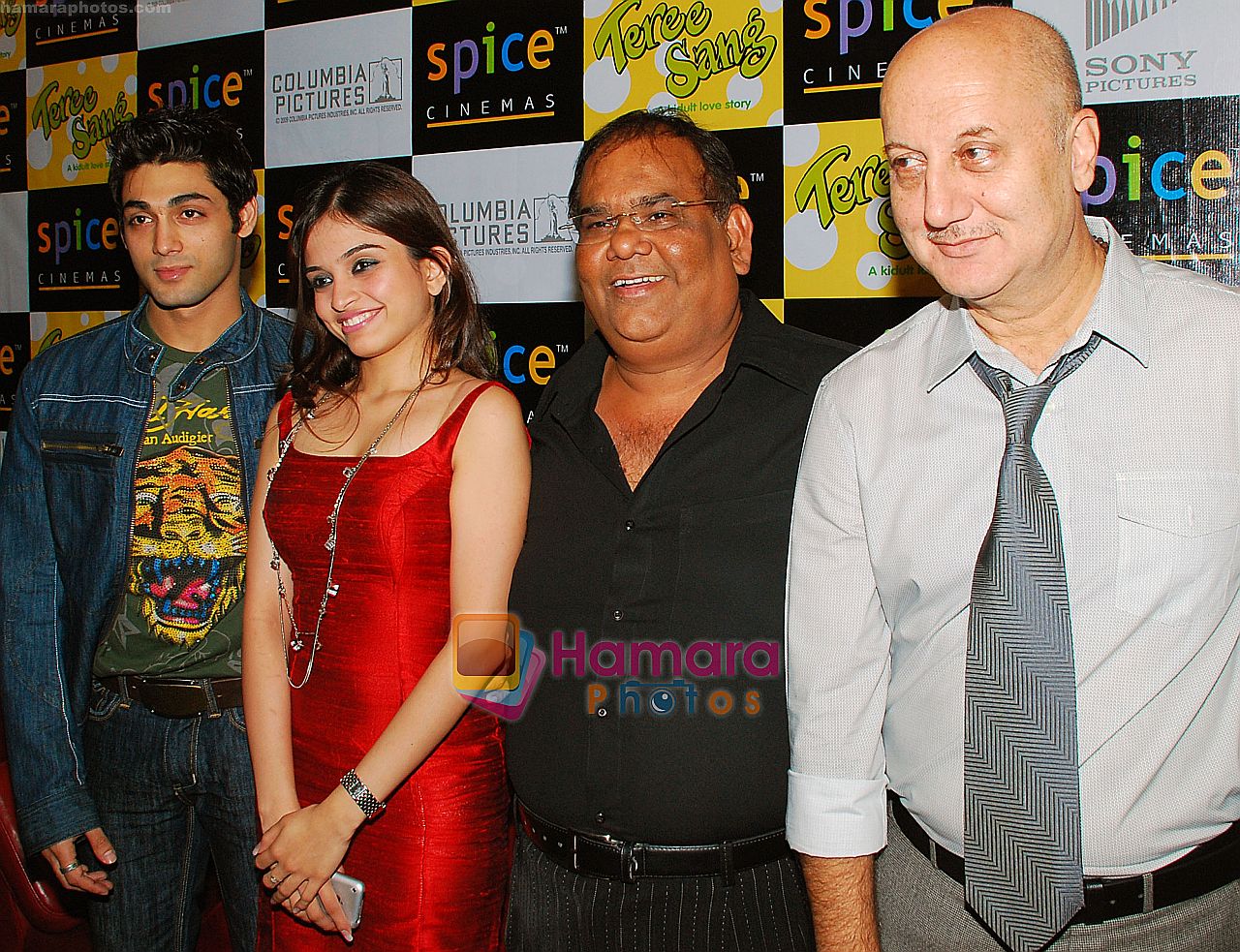 Satish Kaushik, Sheena, Ruslaan Mumtaz, Anupam Kher at the Press Conference and Premiere of film Teree Sang in Spice World, Noida on 6th Aug 2009 