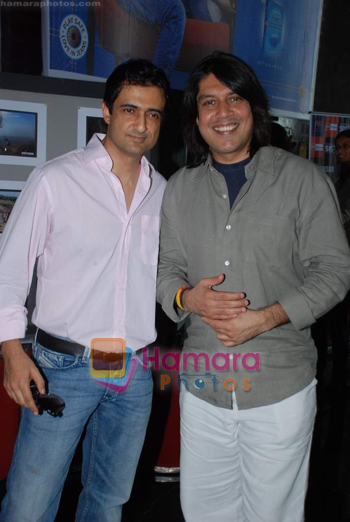 Sanjay Suri, Piyush Jha at Sikandar promotional event in PVR on 17th Aug 2009 