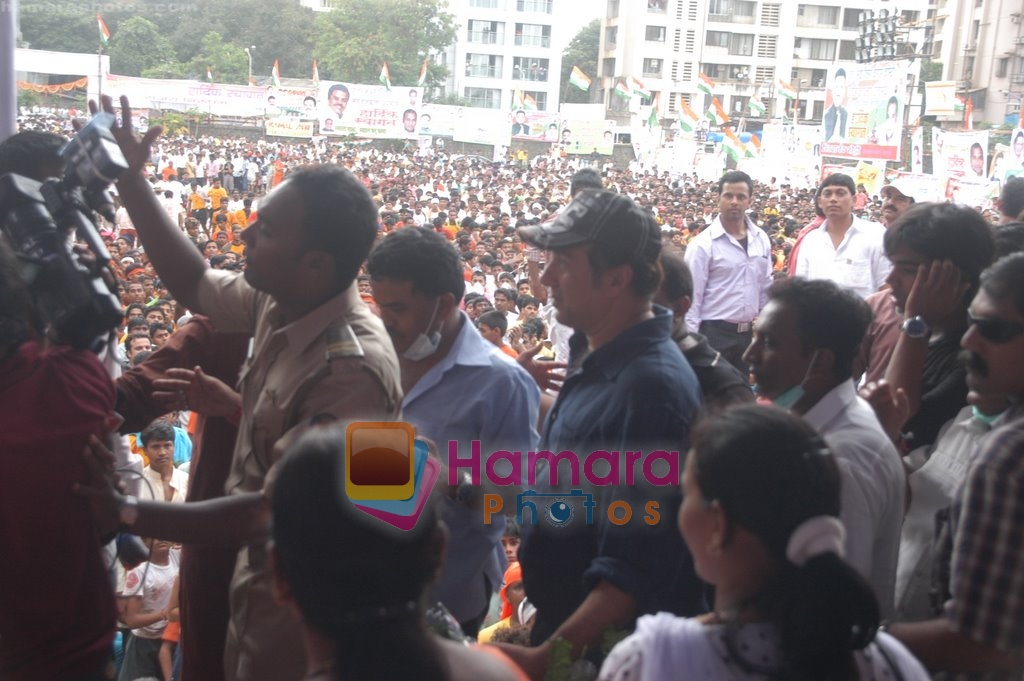 Sunny Deol graces Dahi Handi festival in Mumbai on 13th Aug 2009 