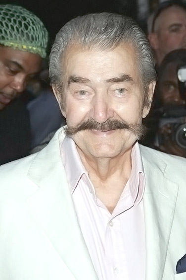 LeRoy Neiman at the NY Premiere of MY ONE AND ONLY in Paris Theatre on August 18th 2009