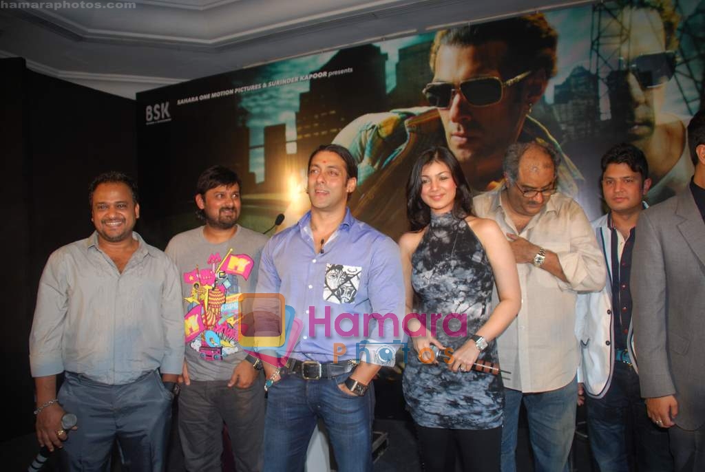 Salman Khan, Ayesha Takia, Boney Kapoor, Bhushan Kumar at Wanted press meet in Leela on 18th Aug 2009 