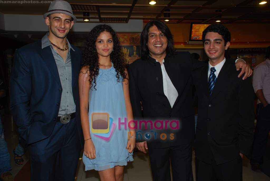 Ayesha Kapoor, Parzun Dastur, Arunoday Singh, Piyush Jha at Sikandar premiere  in Fun on 20th Aug 2009 