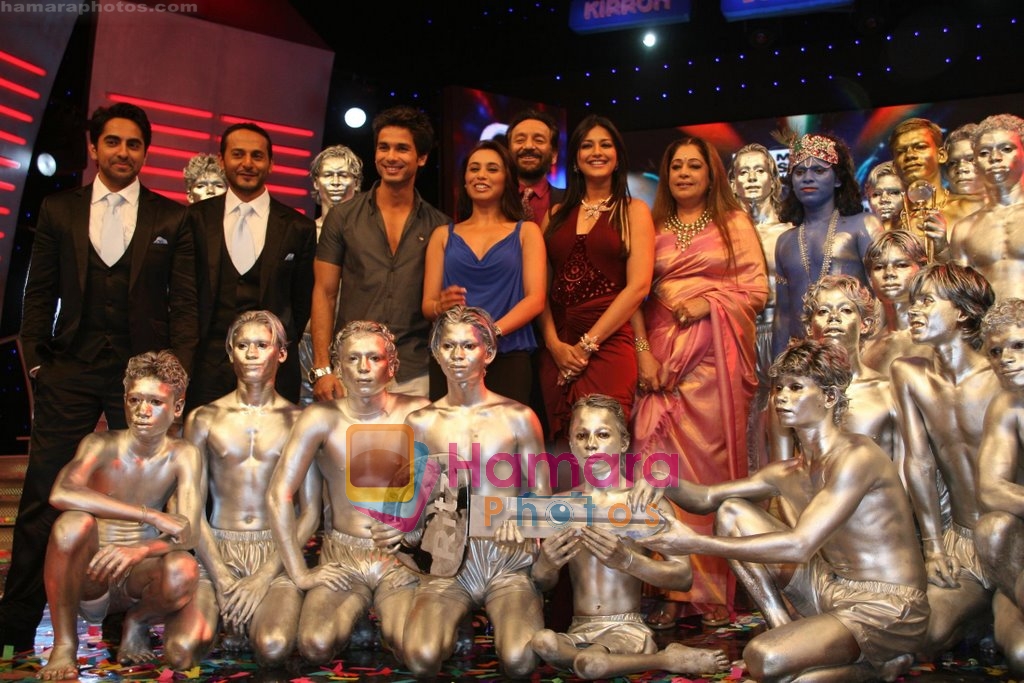 Shahid Kapoor, Rani Mukherjee, Sonali Bendre, Kiron Kher, Shekhar Kapur on India's got Talent finale in Filmcity, Mumbai on 22nd Aug 2009 