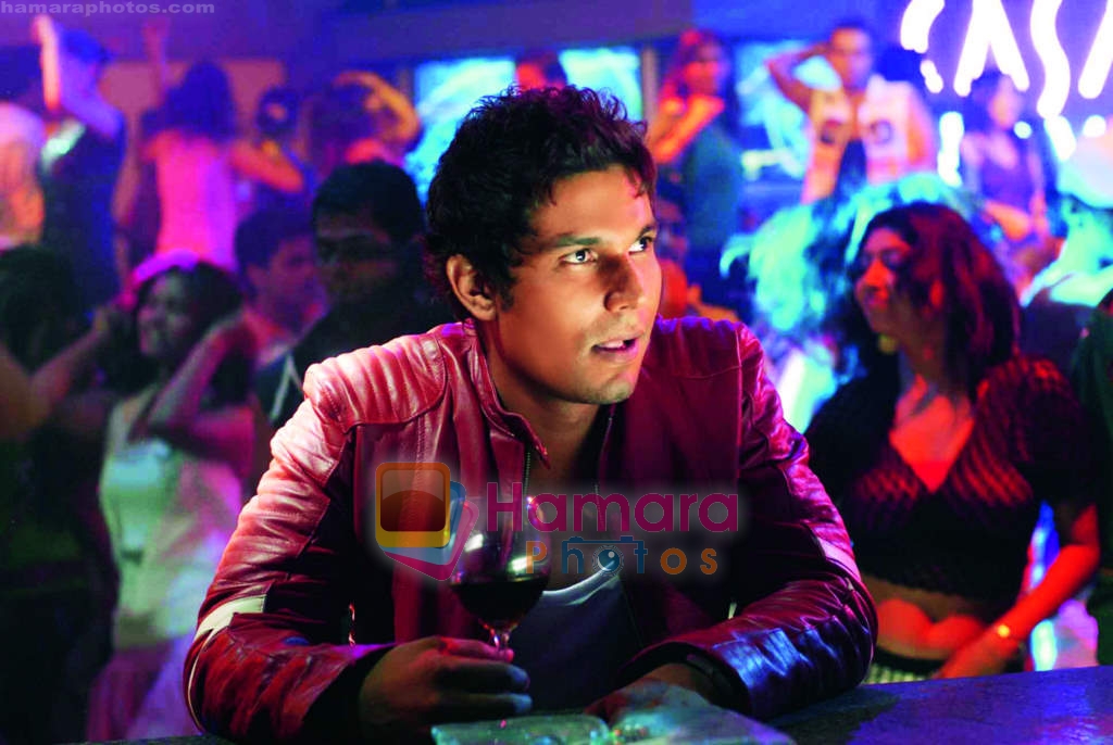 Randeep Hooda in the Still from movie Love Khichdi 