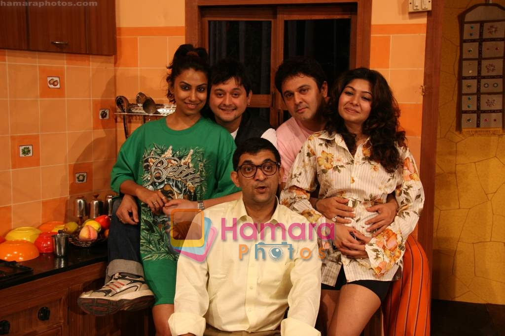 Ali Asgar, Swapnil Joshi at Teri Bhi Chup Meri Bhi Chup play shoot in Bandra on 28th Aug 2009 