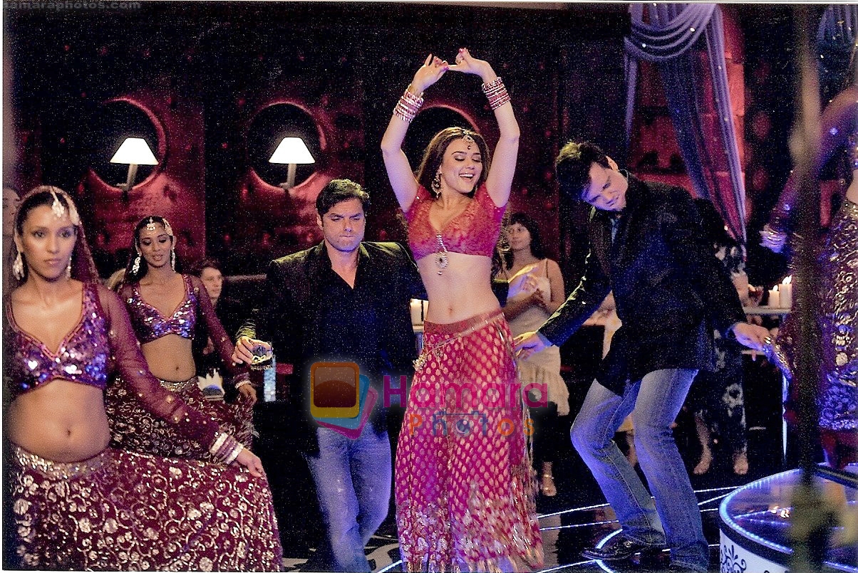 Preity Zinta in the still from movie Main Aur Mrs Khanna