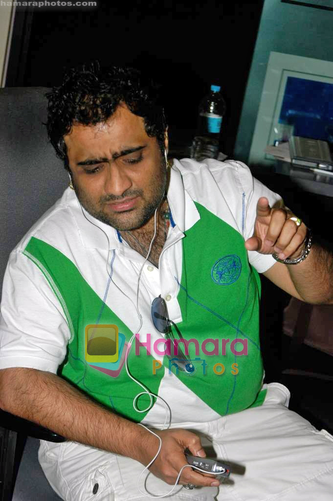 Kunal Ganjawala jam together in Empire Studio on 9th Sep 2009 