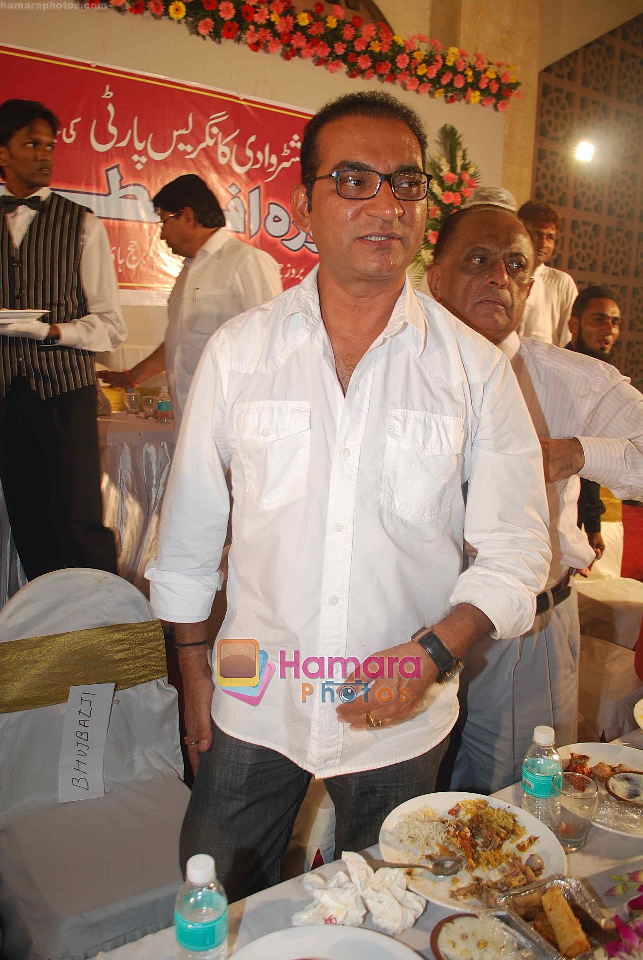 Abhijeet at Iftar Party hosted by Sharad Pawar on 12th Sep 2009~0
