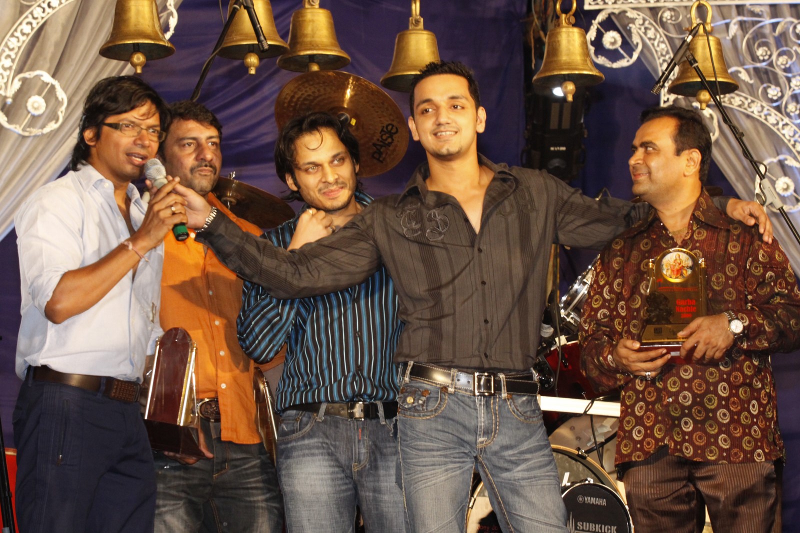 Shaan, Akshay Kapoor at Tulip Star Juhu on 21st Sep 2009 