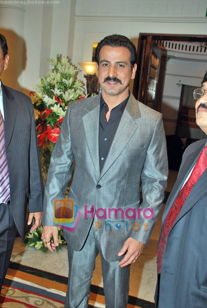 Ronit Roy at P7 news channel bash in ITC Grand Maratha on 23rd Sep 2009 