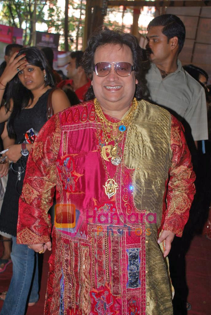 Bappi Lahiri at Durga Puja Festival in Santacruz, Mumbai on 26th Sep 2009 