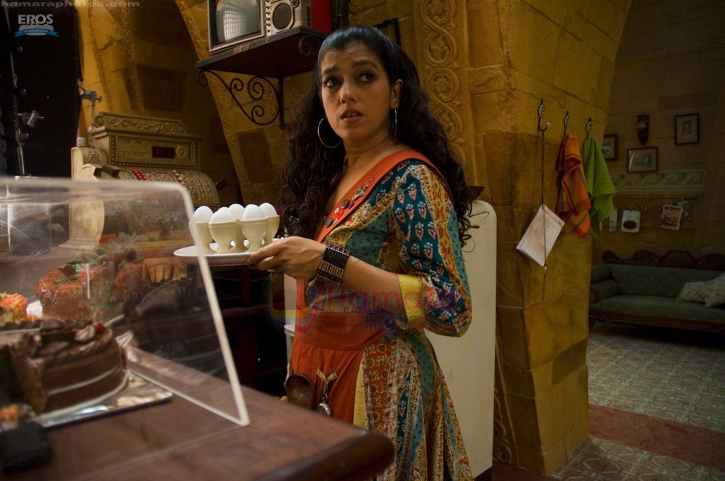 Ratna Pathak in the movie Aladin