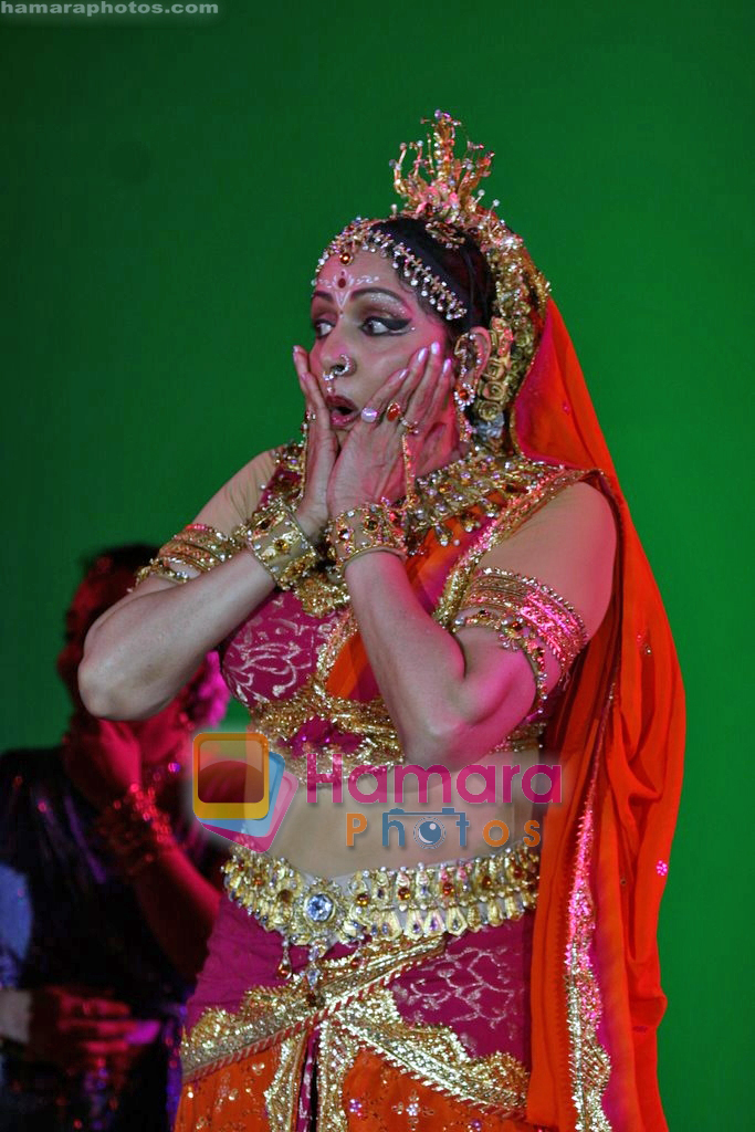 Hema Malini's performance in Santacruz, Mumbai on 27th Sep 2009 