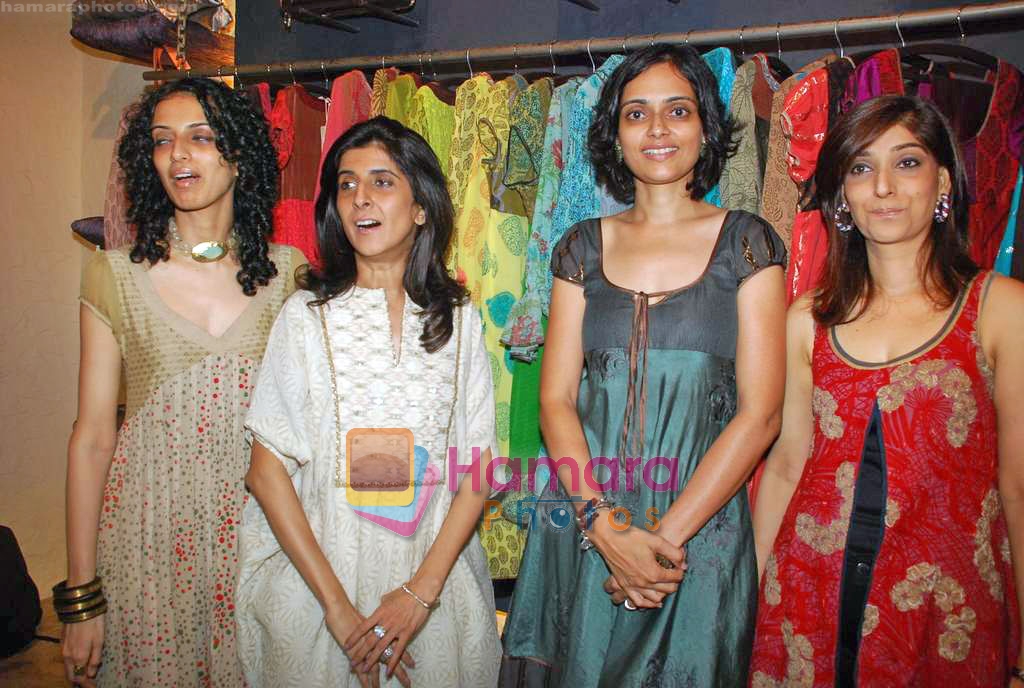 at Priyadarshini Rao and Uttam Ghosh fashion preview in Zoya on 30th Sep 2009 