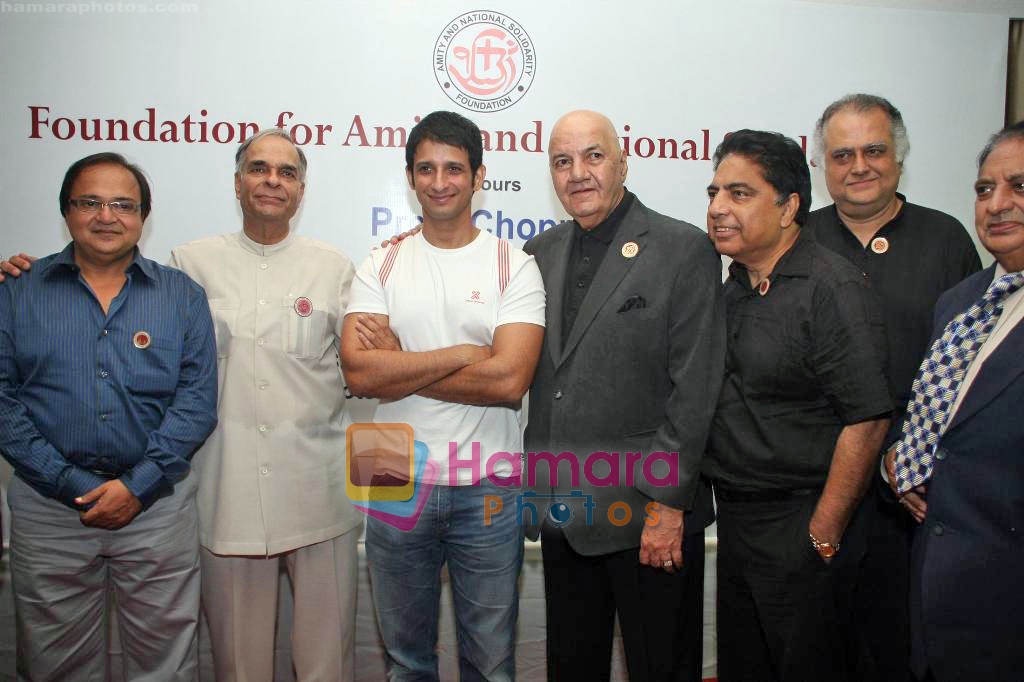 Prem Chopra and Sharman Joshi at the Foundation for amity and national solidarity in mumbai on 3rd Oct 2009 ~0