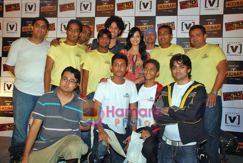 Dia Mirza meets Acid Factory Channel V contest winners in ITC Parel on 5th Oct 2009 