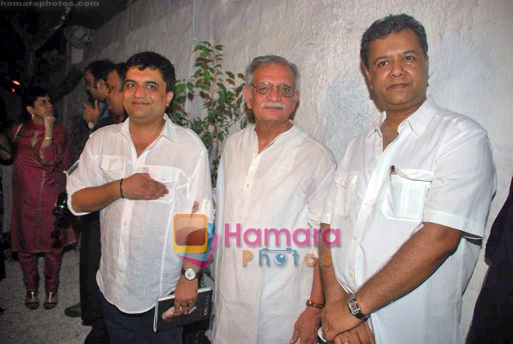 Gulzar at Gulzar's book launch in Olive on 6th Oct 2009 
