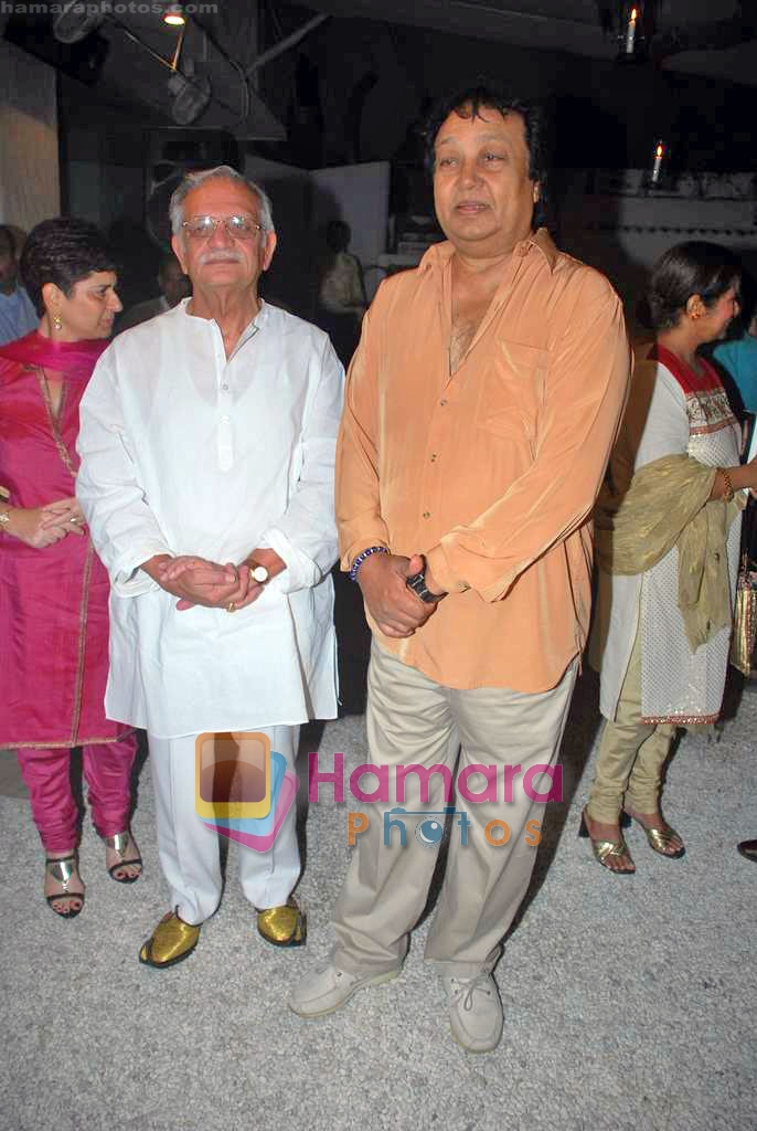 Gulzar, Bhupinder Singh at Gulzar's book launch in Olive on 6th Oct 2009 