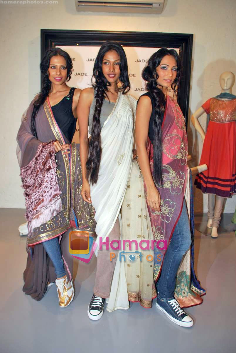 Nethra Raghuraman, Candice Pinto at Jade store in Khar on 7th Oct 2009 