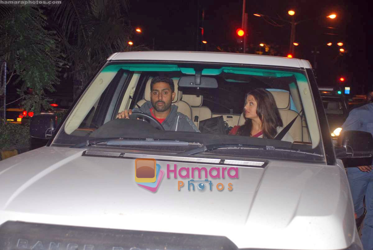 Abhishek Bachchan and Aishwarya Rai spotted on occasion of Karva Chauth on 7th Oct 2009