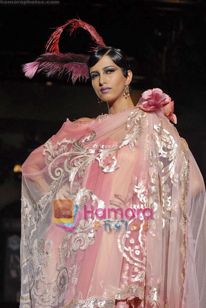 Model walk the ramp for Suneet Varma Show at HDIL India Couture Week, Grand Hyatt, Mumbai on 15th Oct 2009 