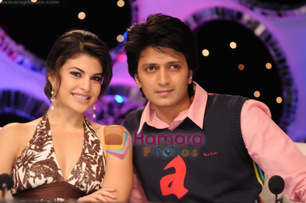 Jacquline fernandis and ritesh on Comedy Circus 3 on 20th Oct 2009