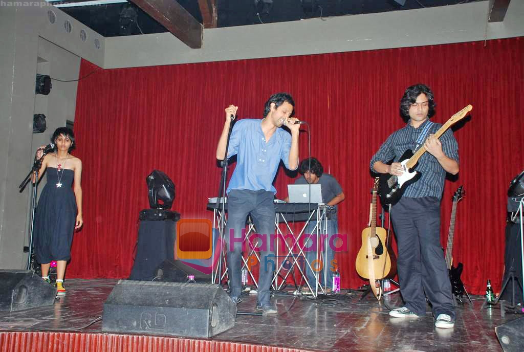 at Mukul Deora's album launch in Blue Frog on 21st Oct 2009 