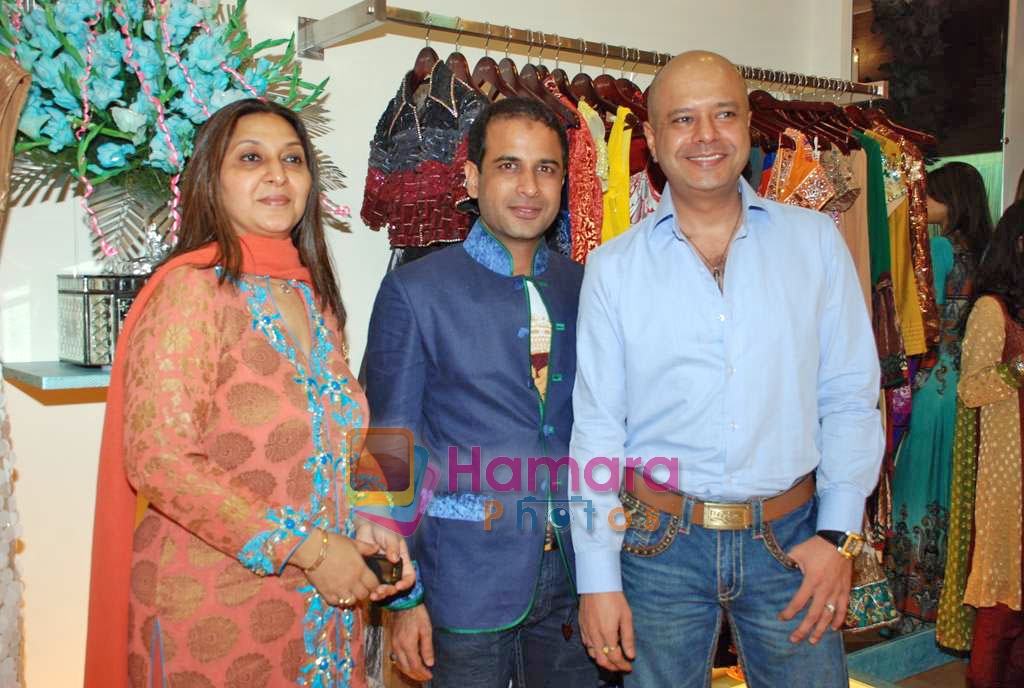 Naved Jaffery at the  Showcase of Asif Merchant and Sajeeda Virji's bridal collection in Bandra on 23rd Oct 2009 