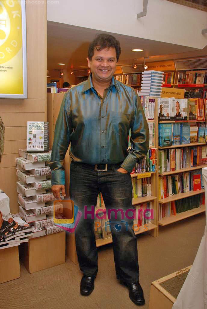 Viren Shah at Priya Kumar's book launch I Am another YOU in Mumbai on 23rd Oct 2009 