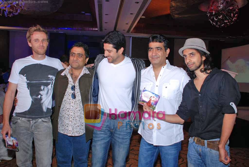 Aftab Shivdasani, Kishan Kumar, Kunal Ganjawala at the Music release of film Aao Wish Karein in Mumbai on 23rd Oct 2009 