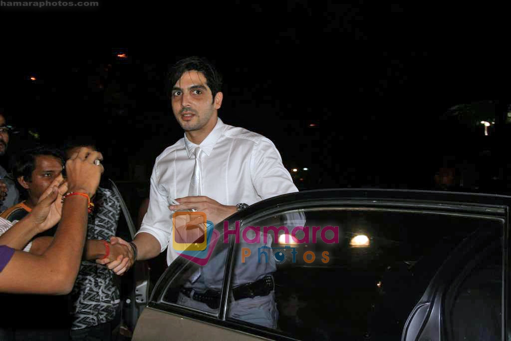 Zayed Khan at Hrithik's mom Pinky Roshan's bash in Juhu Residence on 25th Oct 2009 