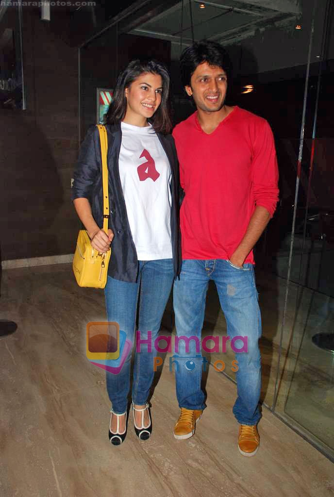Ritesh Deshmukh and Jacqueline Fernandes at the Aladin premiere in Cinemax on 29th Oct 2009 