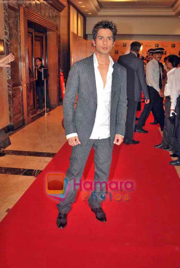 Shahid Kapoor at Teacher's Awards in Taj Land's End on 7th Nov 2009 