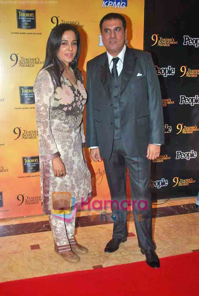 Boman Irani, Sunita Menon at Teacher's Awards in Taj Land's End on 7th Nov 2009 