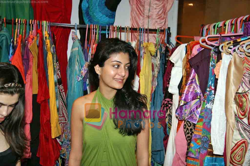 Neha Oberoi at Bizarre Bazaar in Mumbai on 8th Nov 2009 