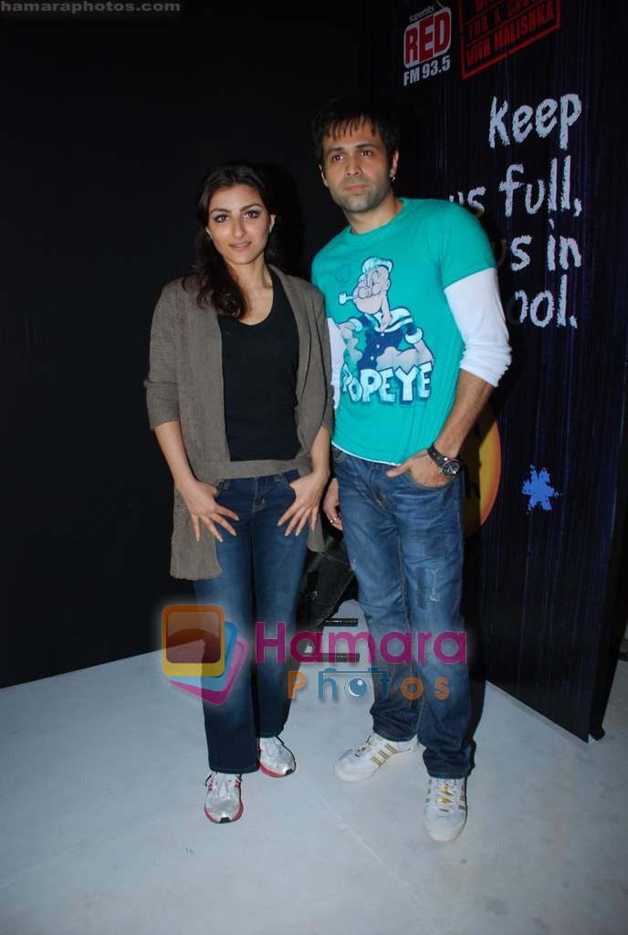 Soha Ali Khan, Emraan Hashmi at Tum Mile promotional event on Children's day in Phoneix Mill on 14th Nov 2009 