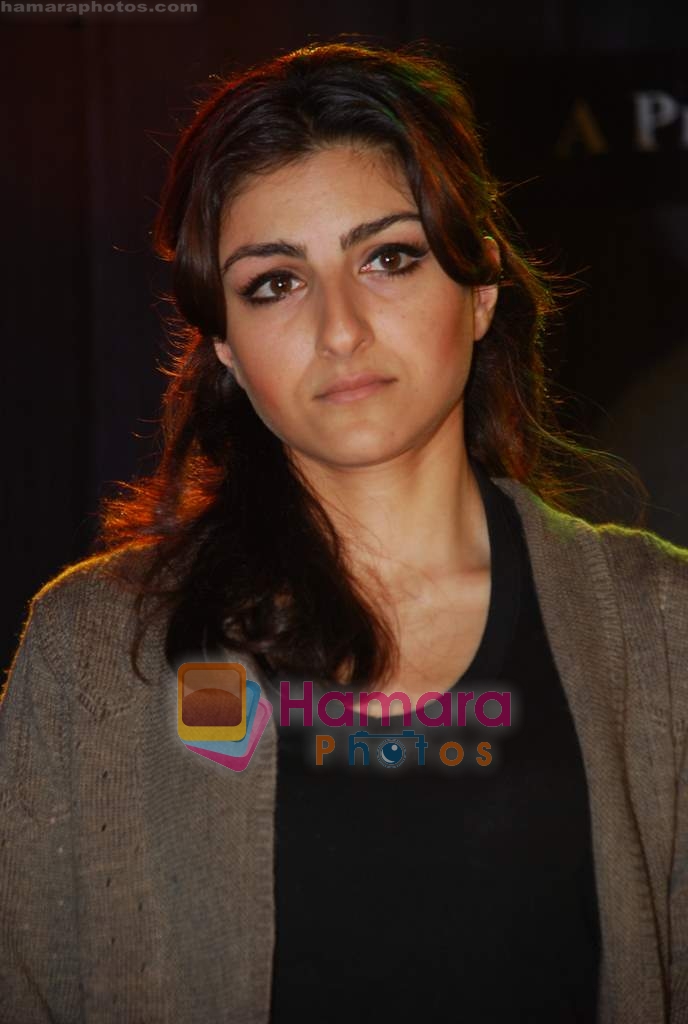 Soha ALi Khan at Tum Mile promotional event on Children's day in Phoneix Mill on 14th Nov 2009 