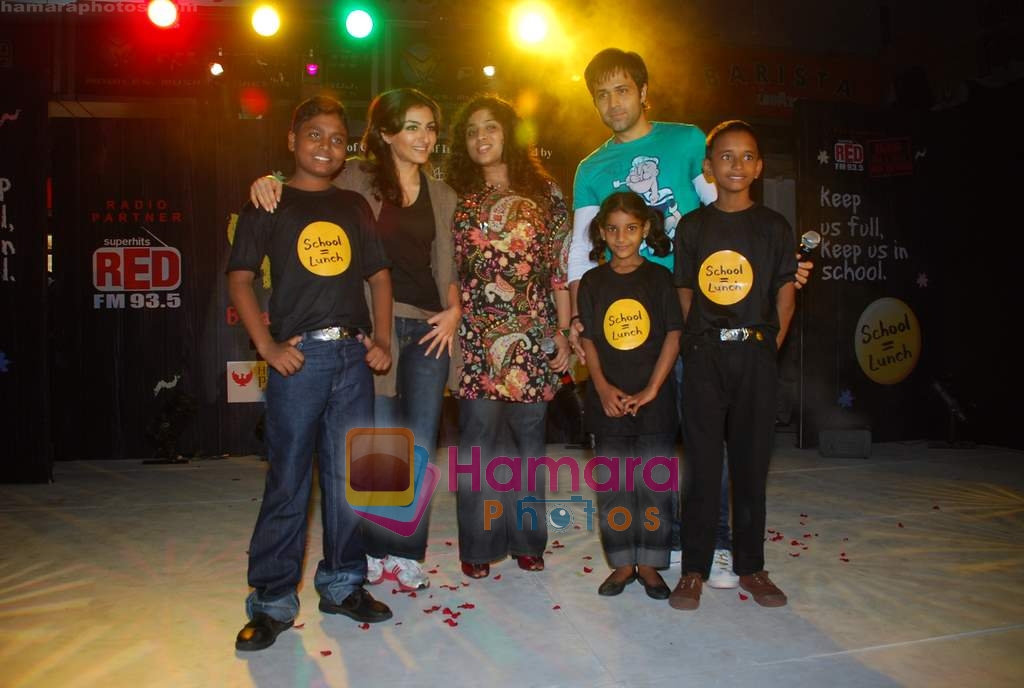 Emraan Hashmi, Soha Ali Khan at Tum Mile promotional event on Children's day in Phoneix Mill on 14th Nov 2009 