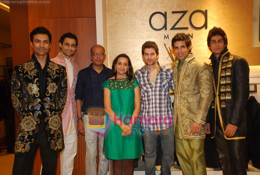 Neil Mukesh, Narendra Kumar at Narendra Kumar Ahmed's men's collection launch in AZA on 14th Nov 2009 