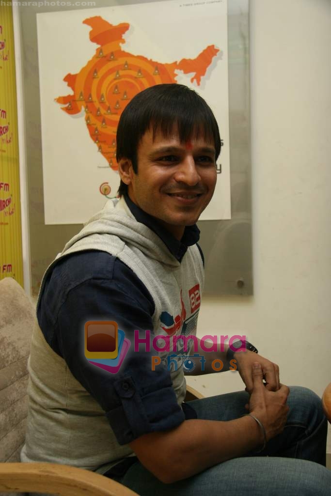 Vivek Oberoi promotes film Kurbaan at Radio Mirchi station on 17th Nov 2009 