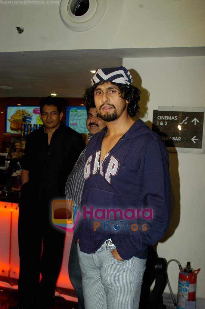 Sonu Nigam at Ekaant Premiere in Juhu, Mumbai on 19th Nov 2009 