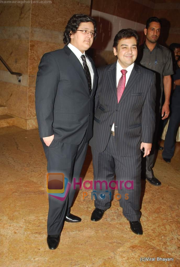Adnan Sami, Azaan Sami at Shilpa Shetty and Raj Kundra's wedding reception in Mumbai on 24th Nov 2009 ~0