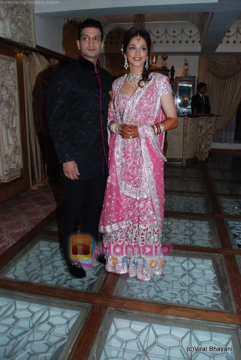 Isha Koppikar, Timmy Narang at Isha Koppikar's wedding reception on 29th Nov 2009 